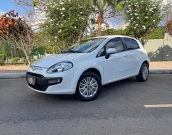 FIAT PUNTO 1.4 ATTRACTIVE 8V FLEX 4P MANUAL FIAT PUNTO 1.4 ATTRACTIVE 8V FLEX 4P MANUAL