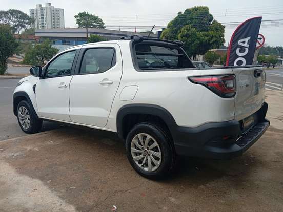 FIAT-STRADA-2024