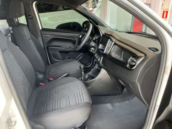 FIAT-STRADA-1.3 FIREFLY FLEX FREEDOM CS MANUAL FIAT-STRADA-2025