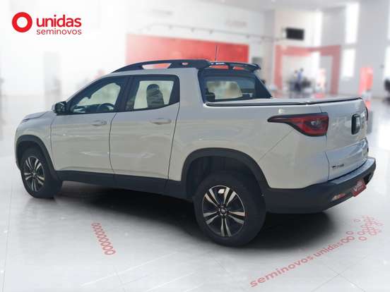 FIAT-TORO-2023