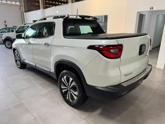 FIAT-TORO-2023