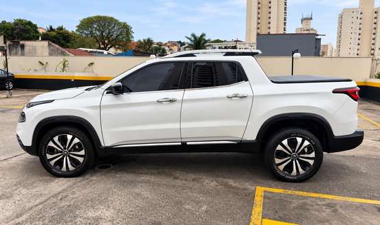 FIAT-TORO-2023
