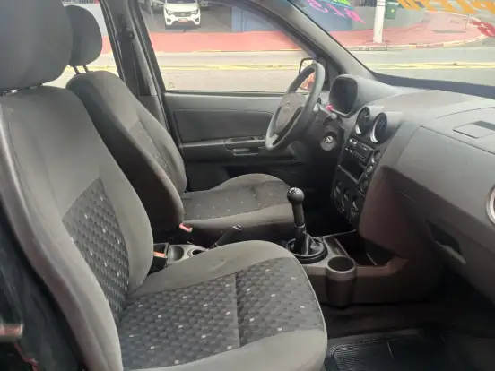 FORD-ECOSPORT-2005
