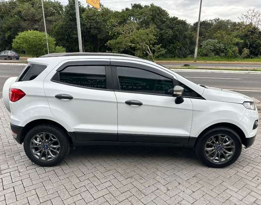 FORD-ECOSPORT-2013
