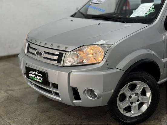 FORD-ECOSPORT-2011