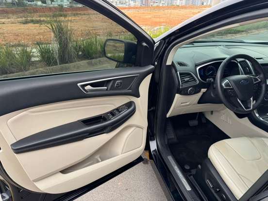 FORD-EDGE-2016