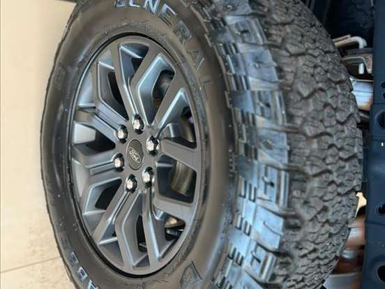FORD-F-150-5.0 V8 GASOLINA CD TREMOR FX4 AUTOMÁTICO FORD-F-150-2025