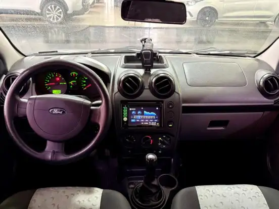 FORD-FIESTA-1.0 MPI CLASS HATCH 8V FLEX 4P MANUAL FORD-FIESTA-2009