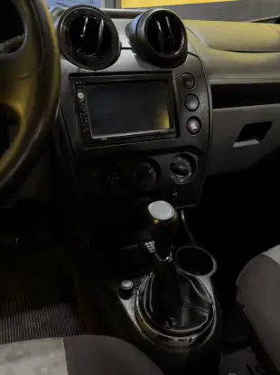 FORD-FIESTA-2007