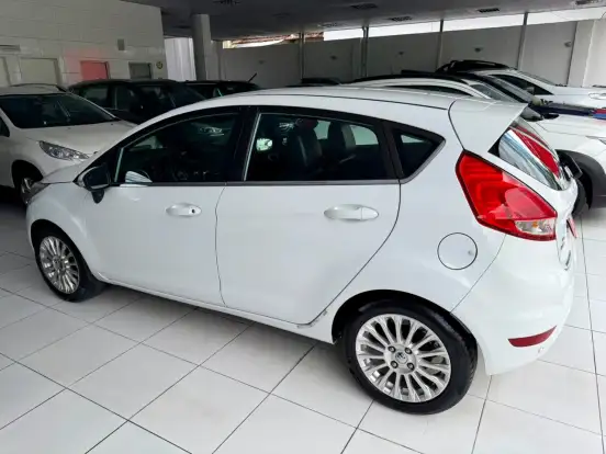 FORD-FIESTA-2013