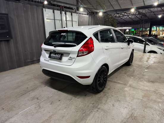FORD-FIESTA-2016