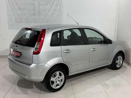 FORD-FIESTA-2008