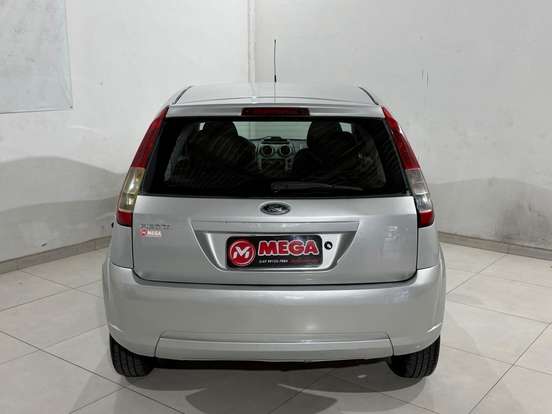 FORD-FIESTA-2008