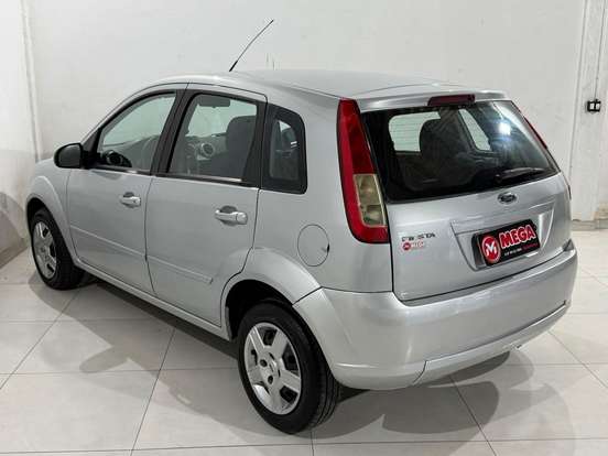 FORD-FIESTA-2008