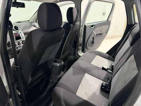 FORD-FIESTA-2008