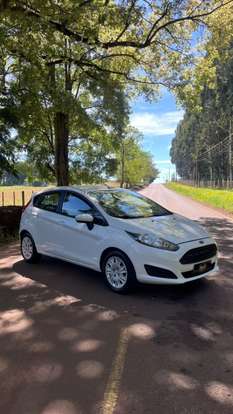 FORD-FIESTA-2014