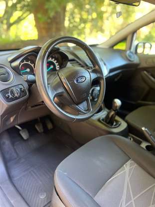 FORD-FIESTA-2014