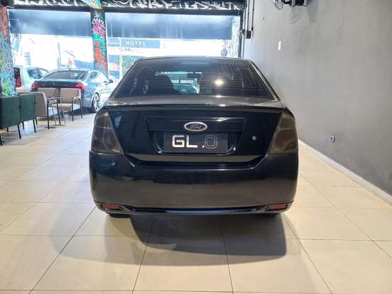 FORD-FIESTA-2011