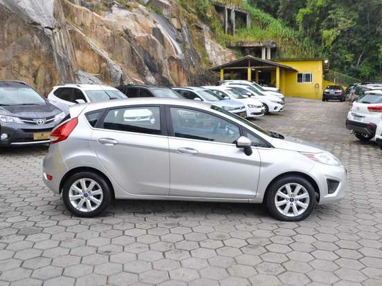 FORD-FIESTA-1.6 SE HATCH 16V FLEX 4P MANUAL FORD-FIESTA-2012