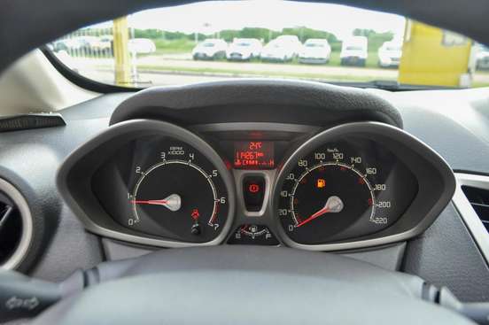 FORD-FIESTA-2012