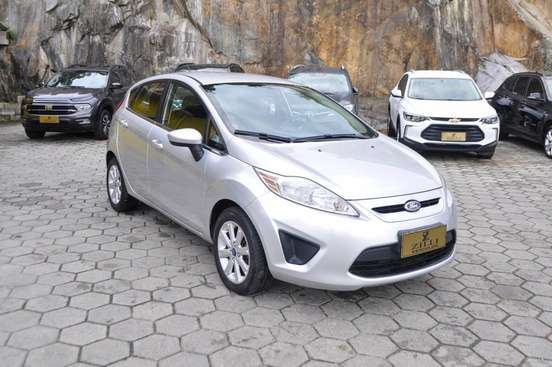 FORD-FIESTA-2012