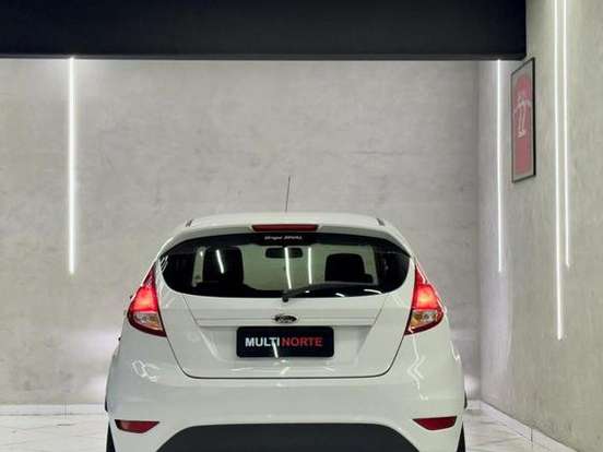 FORD-FIESTA-1.6 SE HATCH 16V FLEX 4P POWERSHIFT FORD-FIESTA-2014