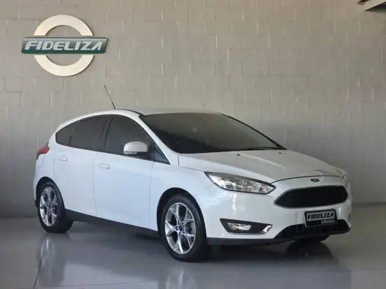 FORD-FOCUS-1.6 SE PLUS 16V FLEX 4P MANUAL FORD-FOCUS-2015