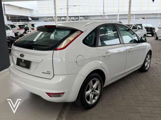 FORD-FOCUS-1.6 GL 16V FLEX 4P MANUAL FORD-FOCUS-2012
