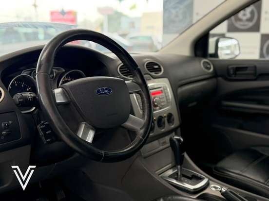 FORD-FOCUS-1.6 GL 16V FLEX 4P MANUAL FORD-FOCUS-2012