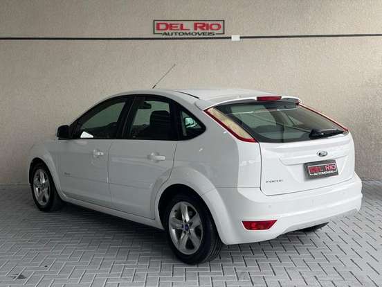 FORD-FOCUS-1.6 GL 16V FLEX 4P MANUAL FORD-FOCUS-2011