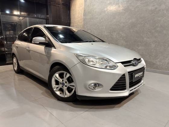 FORD FOCUS 1.6 SE 16V FLEX 4P POWERSHIFT