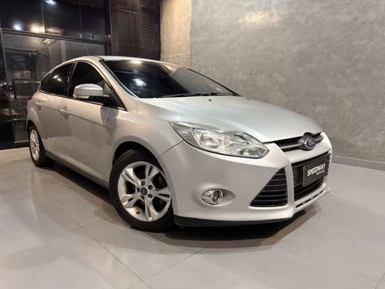 FORD-FOCUS-1.6 SE 16V FLEX 4P POWERSHIFT FORD-FOCUS-2014
