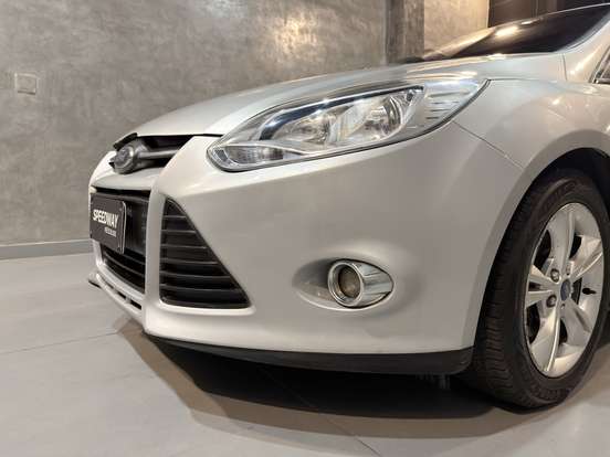 FORD-FOCUS-1.6 SE 16V FLEX 4P POWERSHIFT FORD-FOCUS-2014