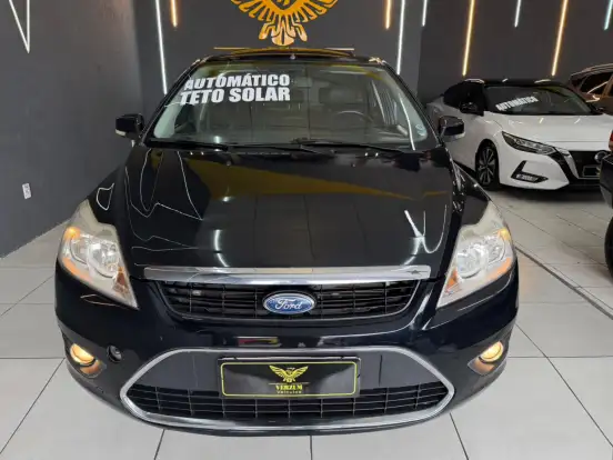 FORD-FOCUS-2010