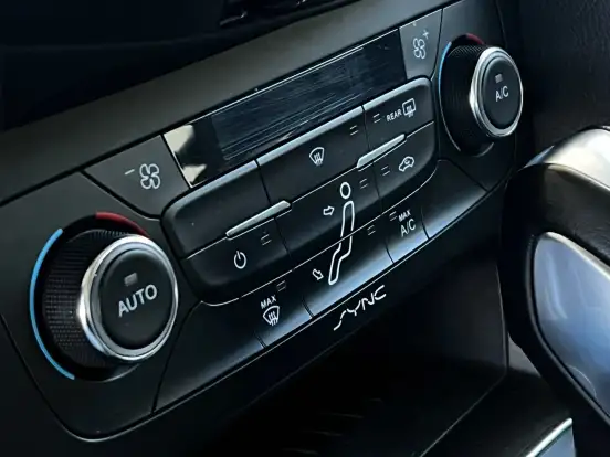 FORD-FOCUS-2015