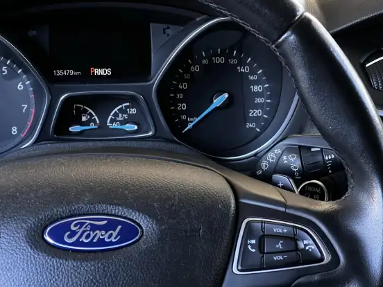FORD-FOCUS-2015