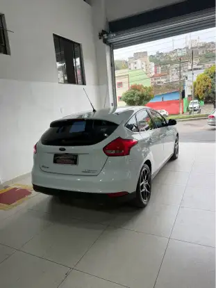 FORD-FOCUS-2015
