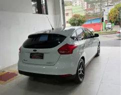 FORD FOCUS 2.0 TITANIUM 16V FLEX 4P POWERSHIFT FORD FOCUS 2.0 TITANIUM 16V FLEX 4P POWERSHIFT