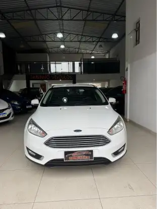 FORD-FOCUS-2015