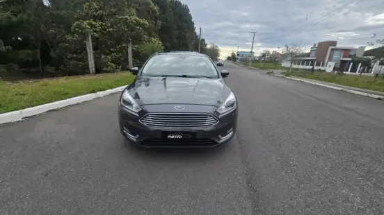 FORD-FOCUS-2016