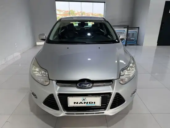 FORD-FOCUS-2014