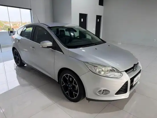 FORD-FOCUS-2014