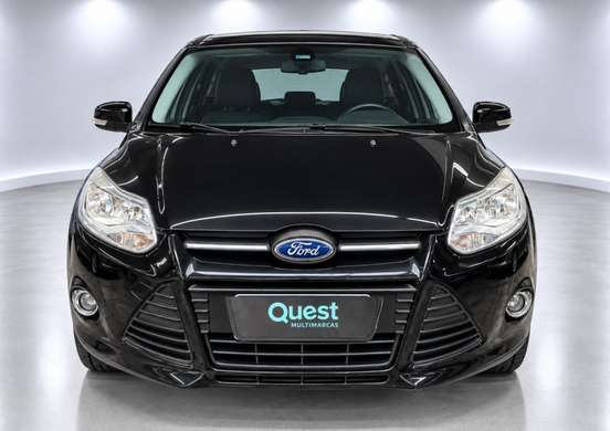 FORD-FOCUS-2014