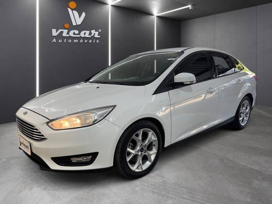 FORD FOCUS 2.0 SE 16V FLEX 4P POWERSHIFT