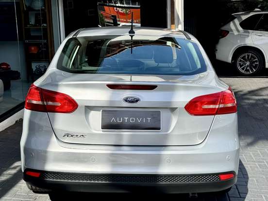 FORD-FOCUS-2018