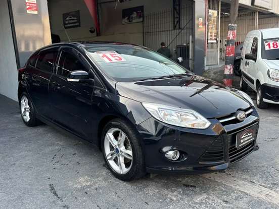 FORD-FOCUS-2014