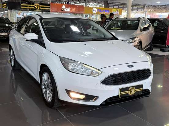 FORD-FOCUS-2016