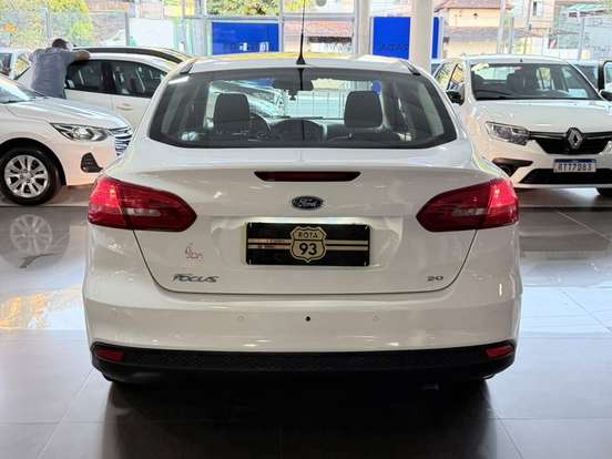 FORD-FOCUS-2016