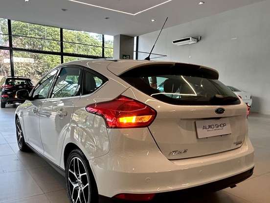 FORD-FOCUS-2.0 TITANIUM PLUS SEDAN 16V FLEX 4P POWERSHIFT FORD-FOCUS-2015