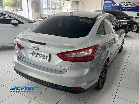FORD-FOCUS-2.0 TITANIUM SEDAN 16V FLEX 4P POWERSHIFT FORD-FOCUS-2014